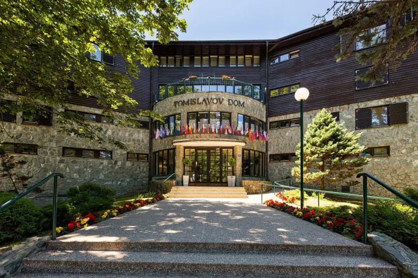 Hotel Tomislavov Dom - Image 1