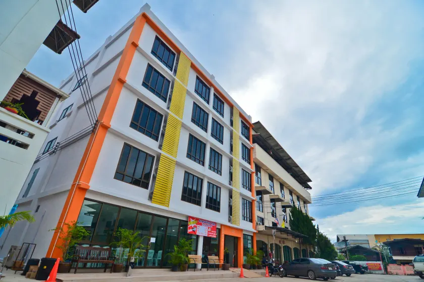 Sabuy Best Hotel Phayao - Image 1