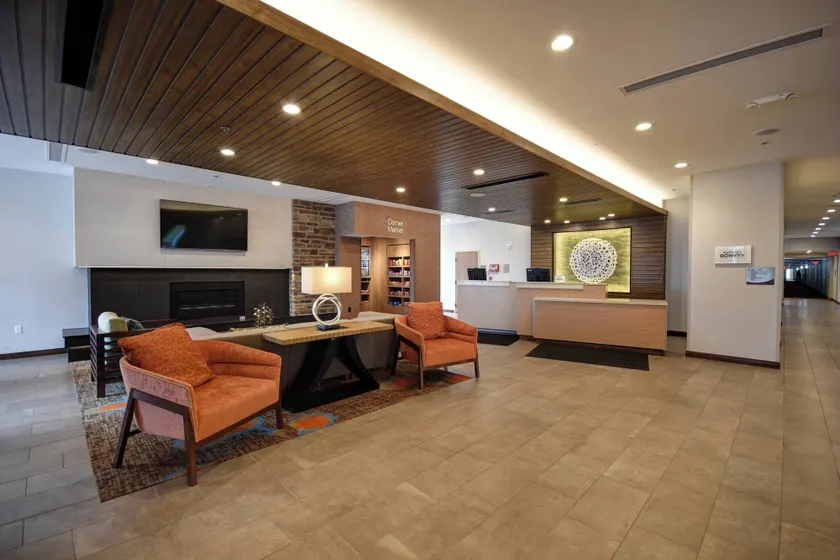 Fairfield Inn & Suites by Marriott Milwaukee North - Image 1