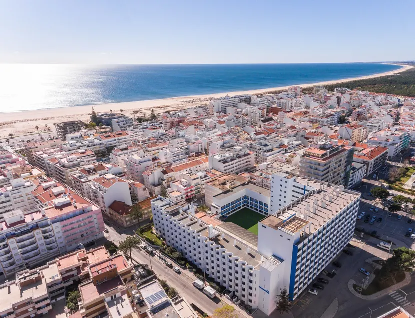 Hotel Navegadores - Image 1