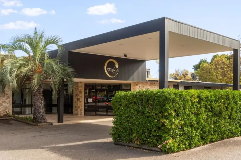 The Wine Vine Hotel - Image 1