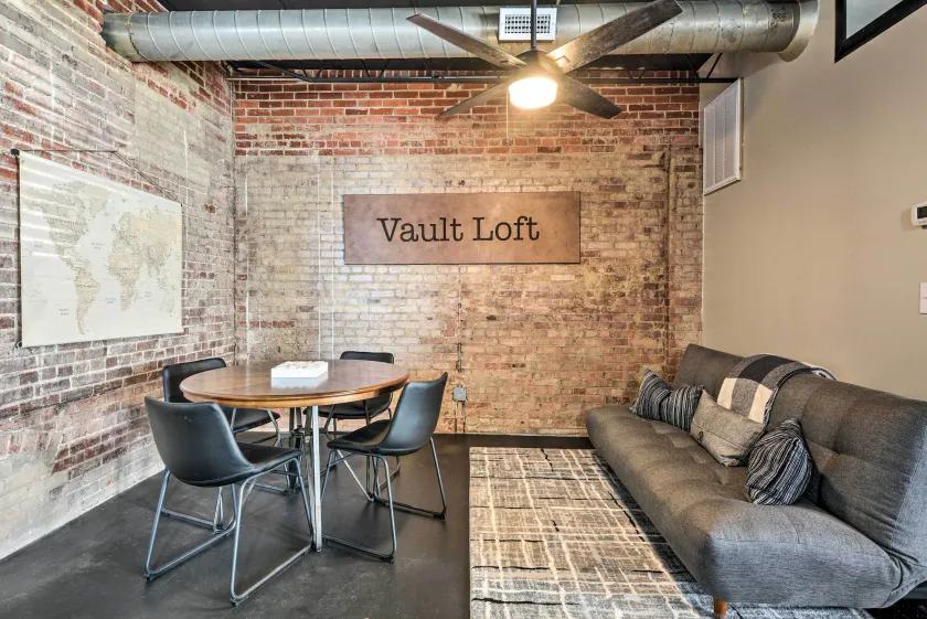 Sleek, Modern Loft in Downtown Springfield! - Interiør