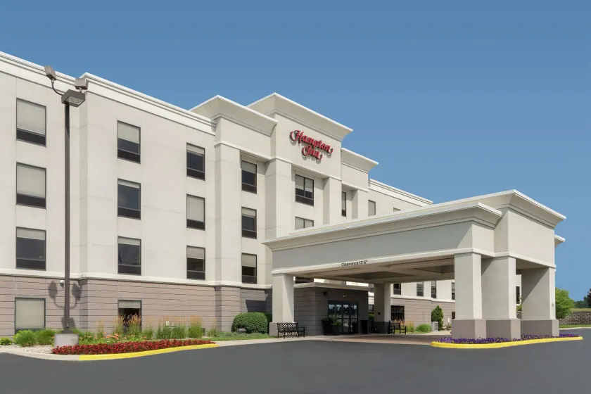 Hampton Inn Warsaw - Image 1