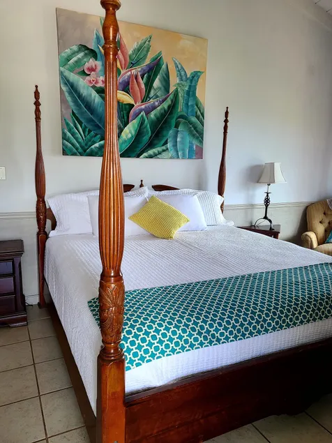 Boundless Bliss Hotel - Image 1
