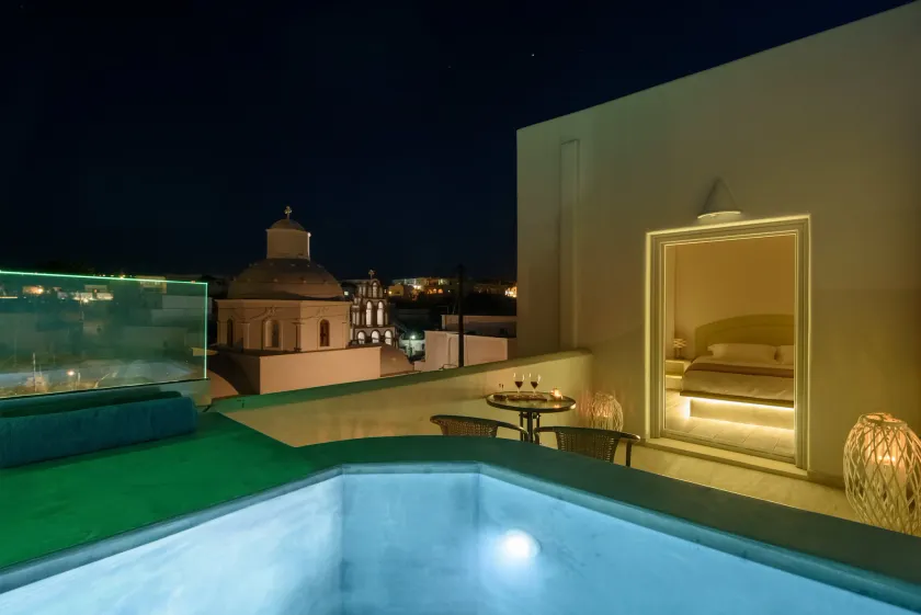 Ikies Santo Filoxenia Apartments - Image 1