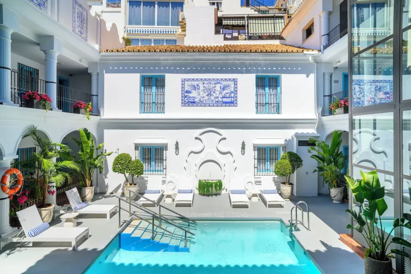 Hotel La Fonda - Image 1