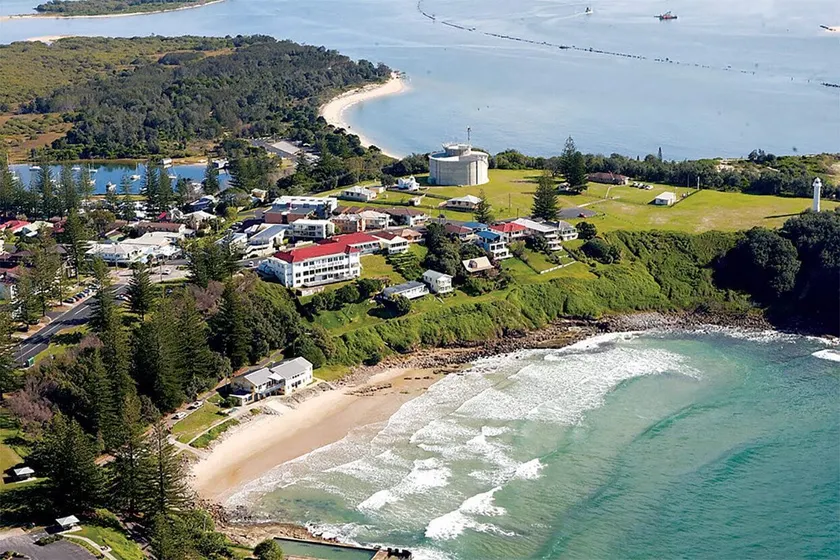 Pacific Hotel Yamba - Image 1