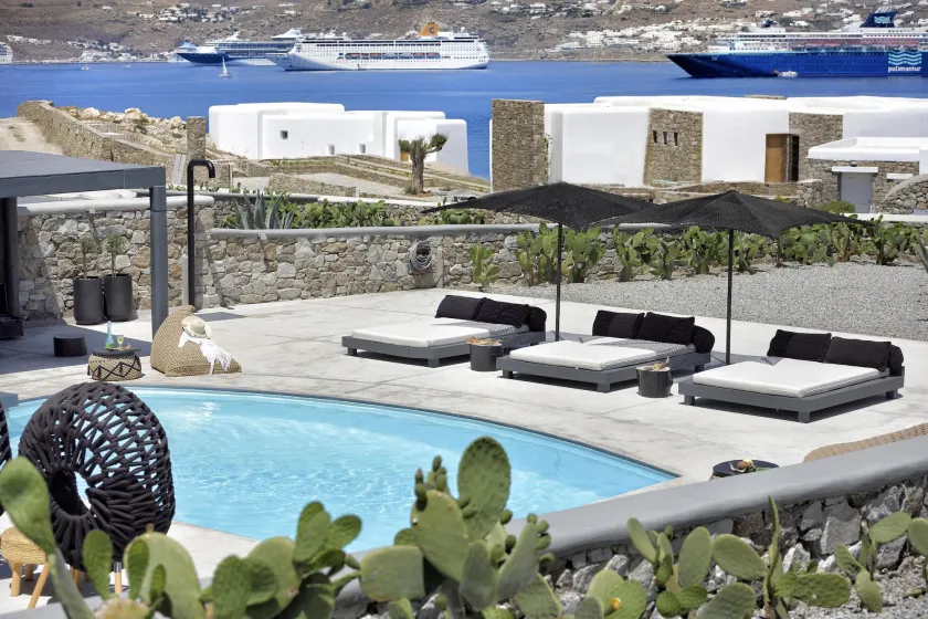 Villa Blanca Uno - Image 1