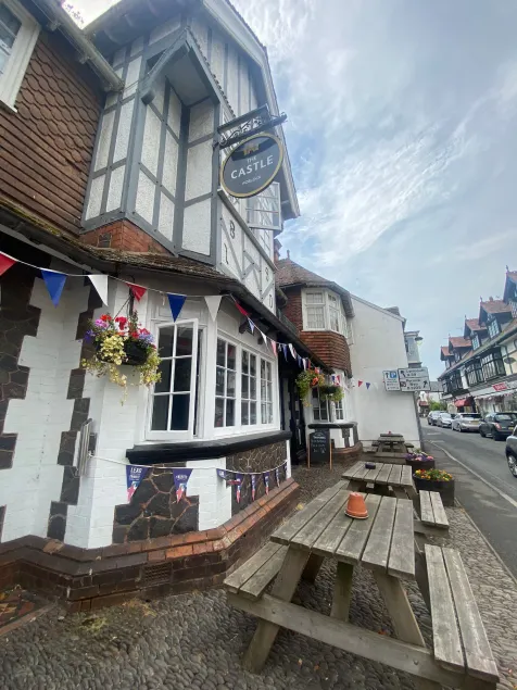 The Castle Inn - Image 1
