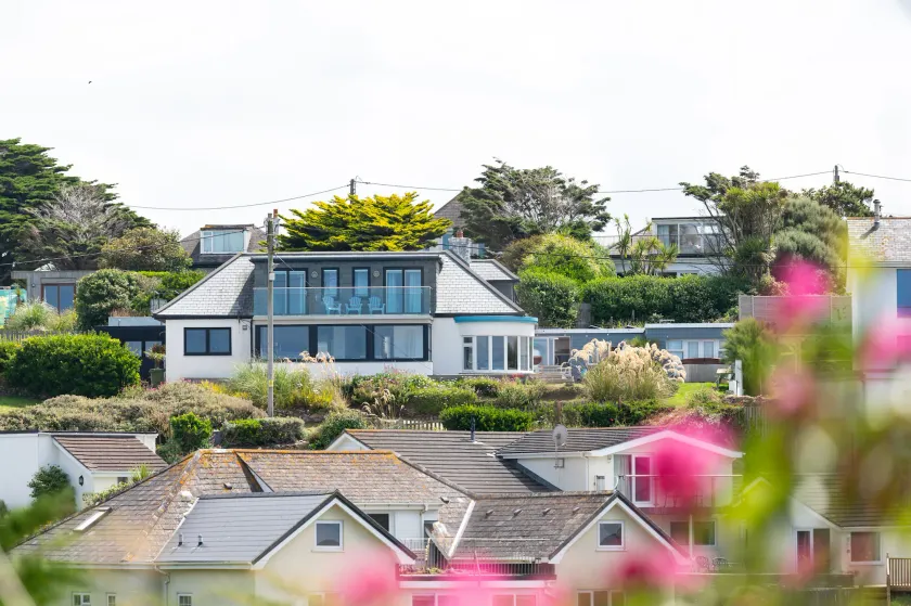 Blue Bay Beach House - Image 1