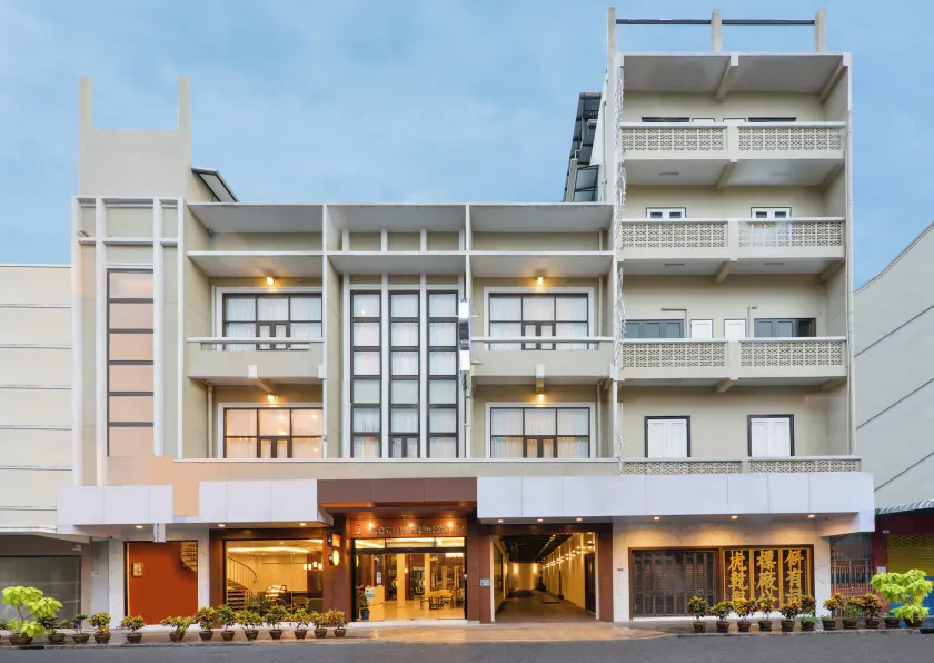 Oldthaiheng Hotel - Image 1