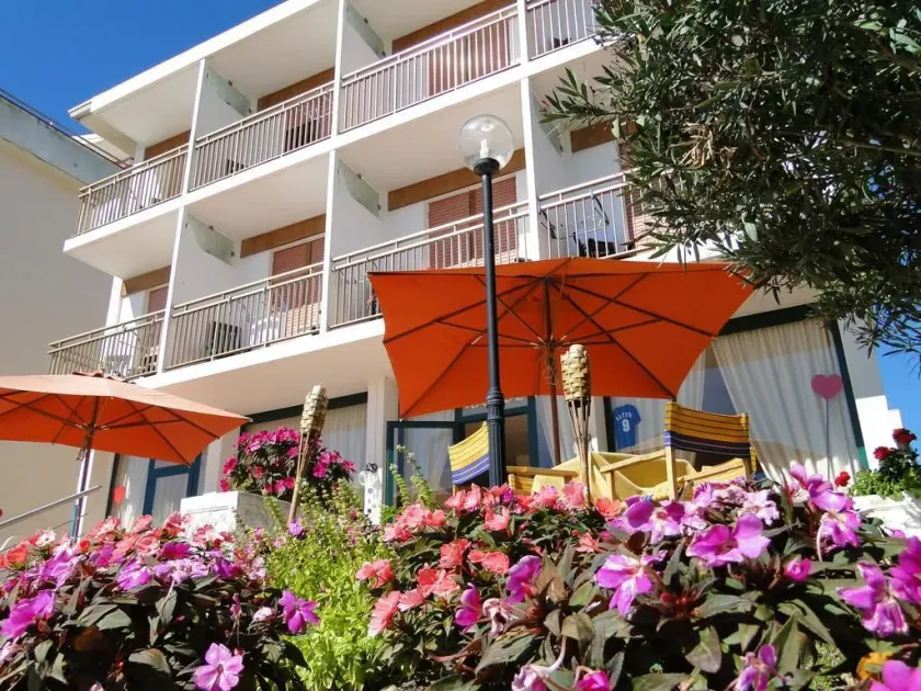 Hotel Karibe - Image 1