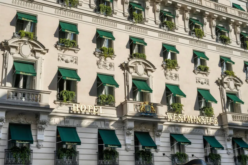 Hotel Westminster - Image 1