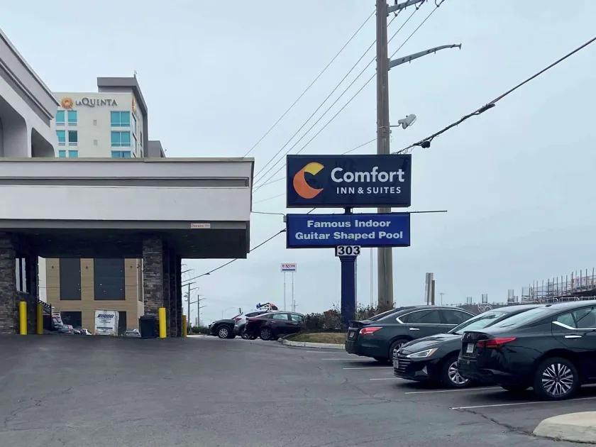 Comfort Inn & Suites Nashville Downtown - Stadium - Image 1