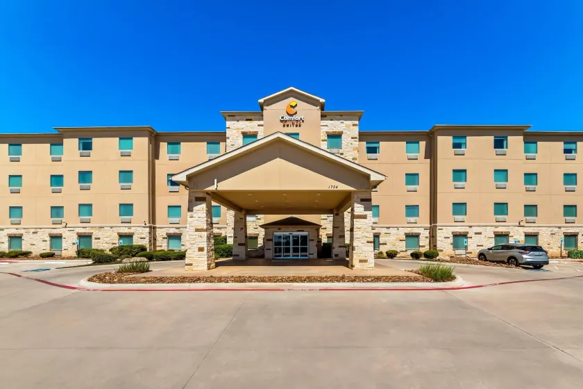 Comfort Suites San Antonio North - Stone Oak - Image 1