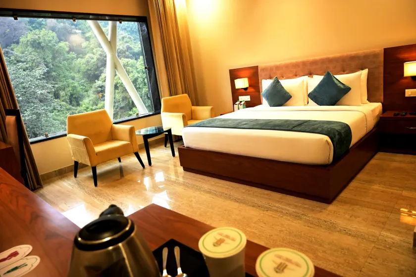 The Forest Hill Hotel - Image 1
