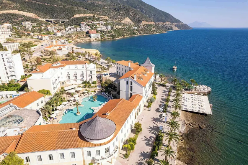 Thermae Sylla Spa & Wellness Hotel - Image 1