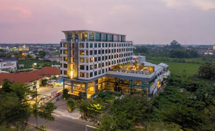 Hotel Eastern Bojonegoro - Image 1