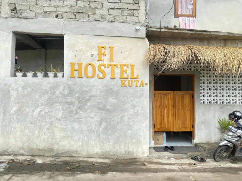Fi Hostel Kuta Lombok - Image 1