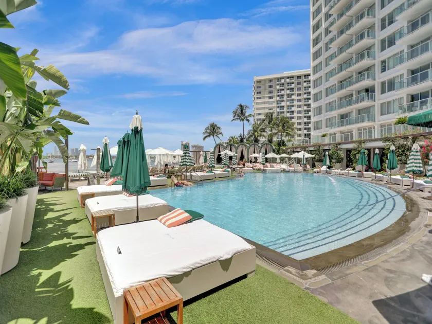 1100 West Avenue By MWG Hospitality - Image 1