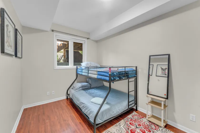 2 BR Townhouse with Patio Terrace - Camera