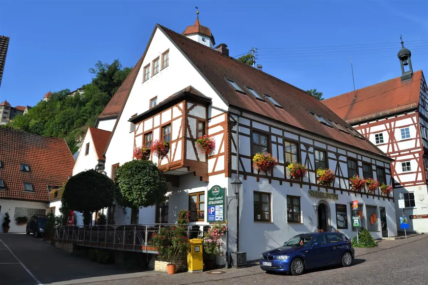 Hotel-Restaurant Straussen - Image 1