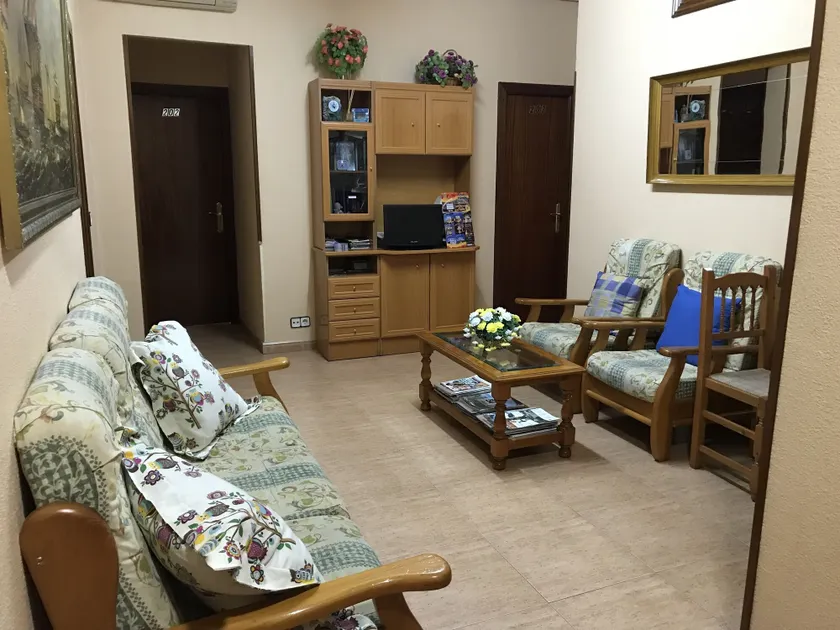 Hostal Internacional - Image 1