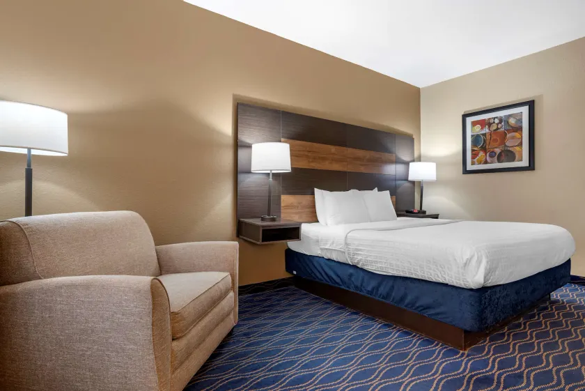 Best Western Troy Inn - Image 1