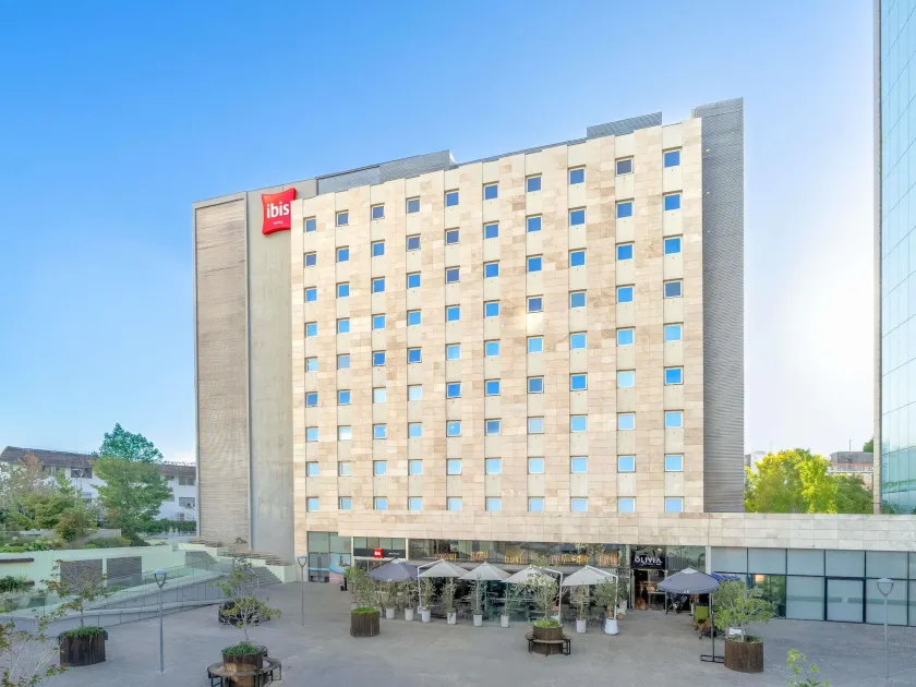 ibis Santiago Las Condes - Image 1