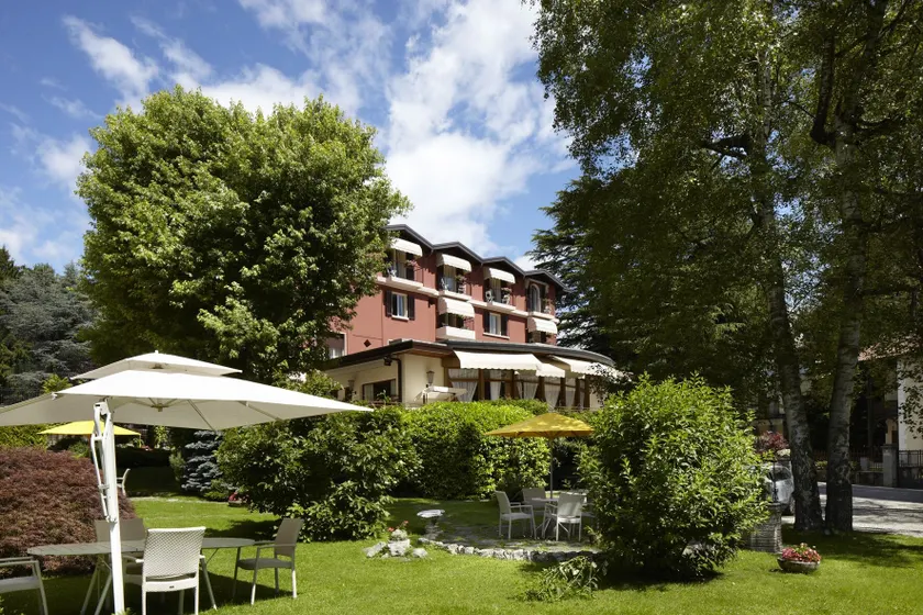 Albergo Milano Snc - Image 1
