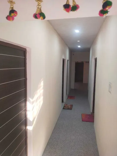 Banaras Residency - Hall