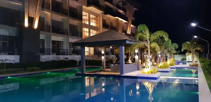 Crown Hotel at Harbour Springs Palawan Managed by Enderun Hotels - Image 1
