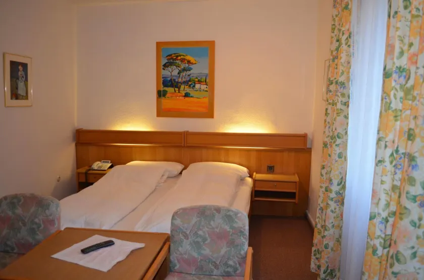 Drei Schweizer Hotel - Image 1