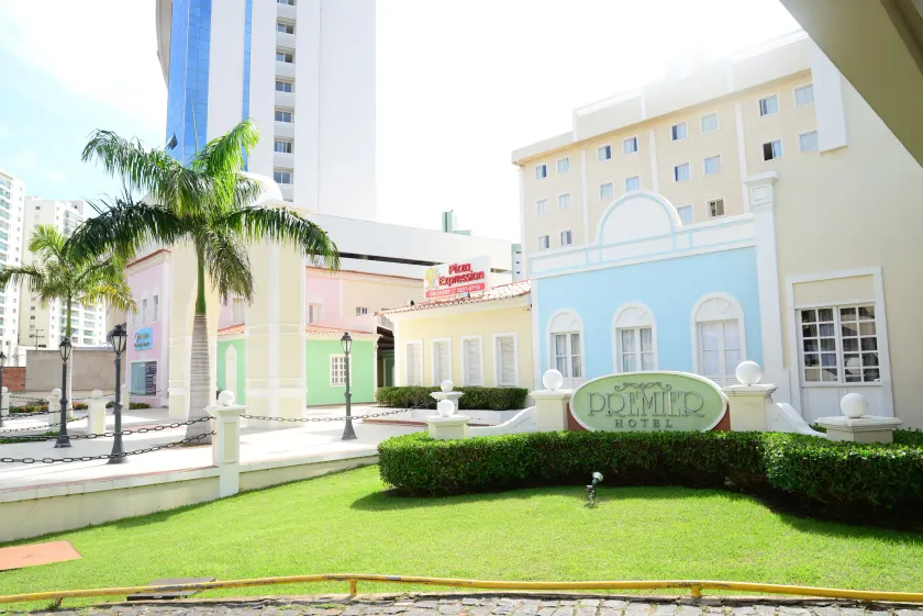 Hotel Premier - Image 1
