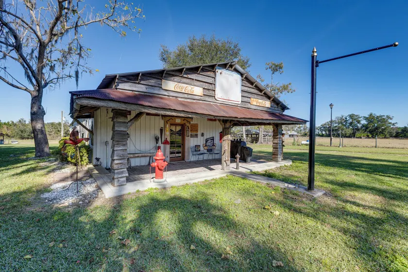 Rustic Lake City Studio Near Ichetucknee Springs! - Image 1