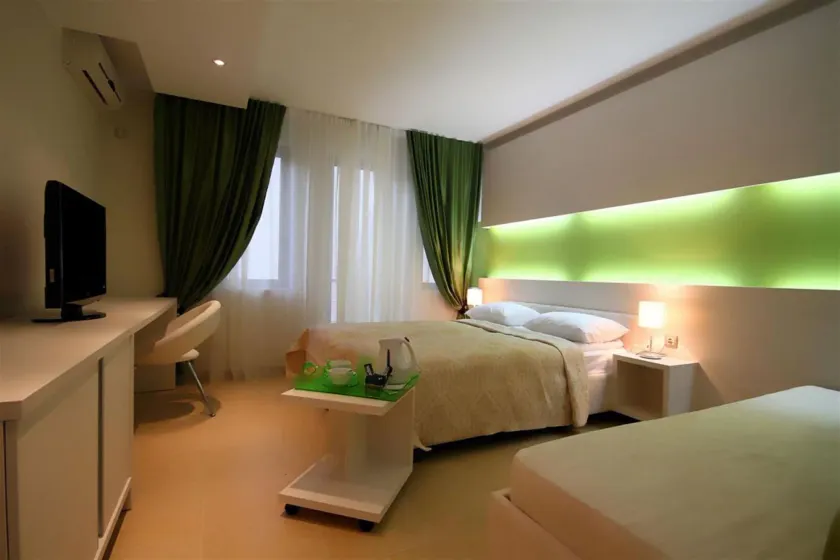 Domador Rooms & Apartments - Image 1