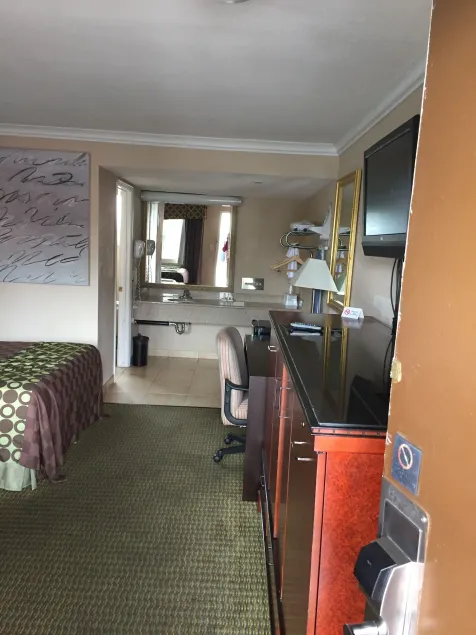 American Inn Stockton - Image 1