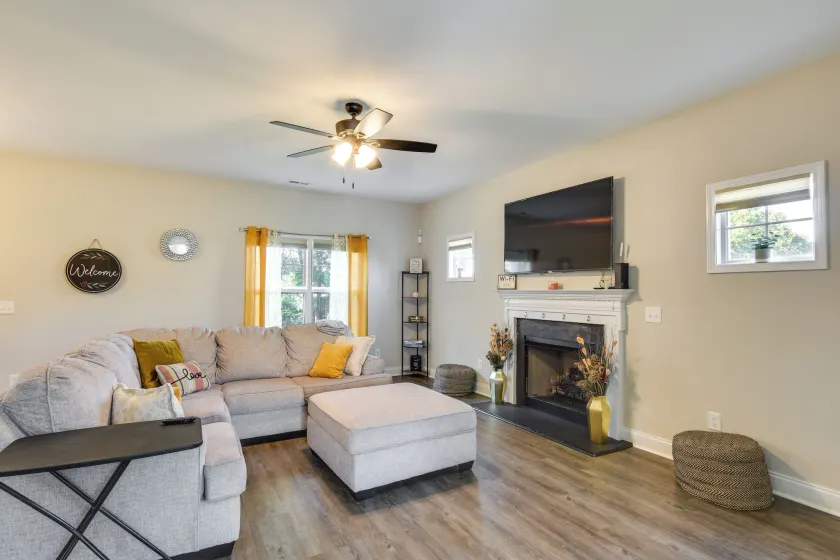 11 Mi to Fort Bragg: Family Home w/ Patio! - Image 1