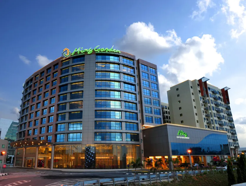 Ming Garden Hotel - Image 1