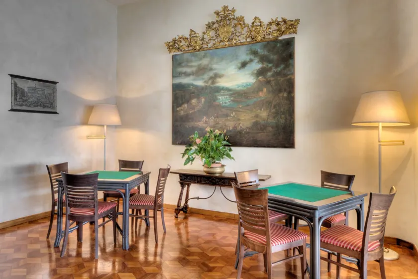 Hotel Continental - Interior entrance