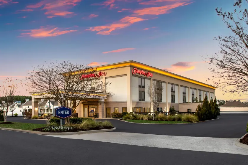 Hampton Inn Milledgeville - Image 1