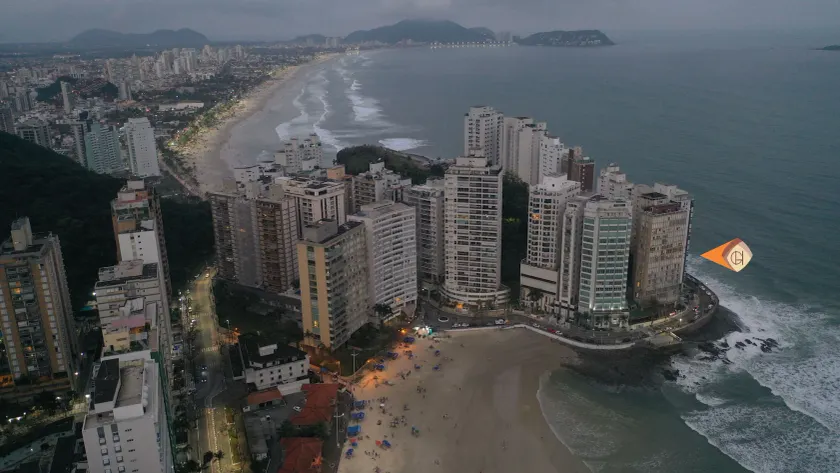 Grand Hotel Guarujá - A sua Melhor Experiência Beira Mar na Praia! - Image 1