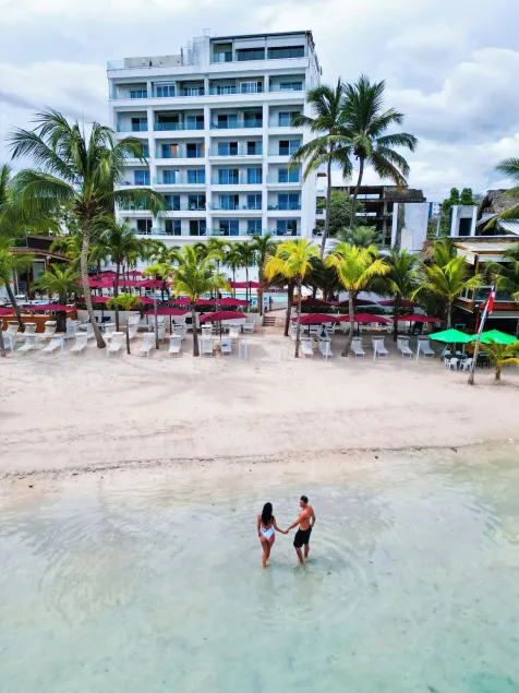 Boca Beach Residence - Image 1