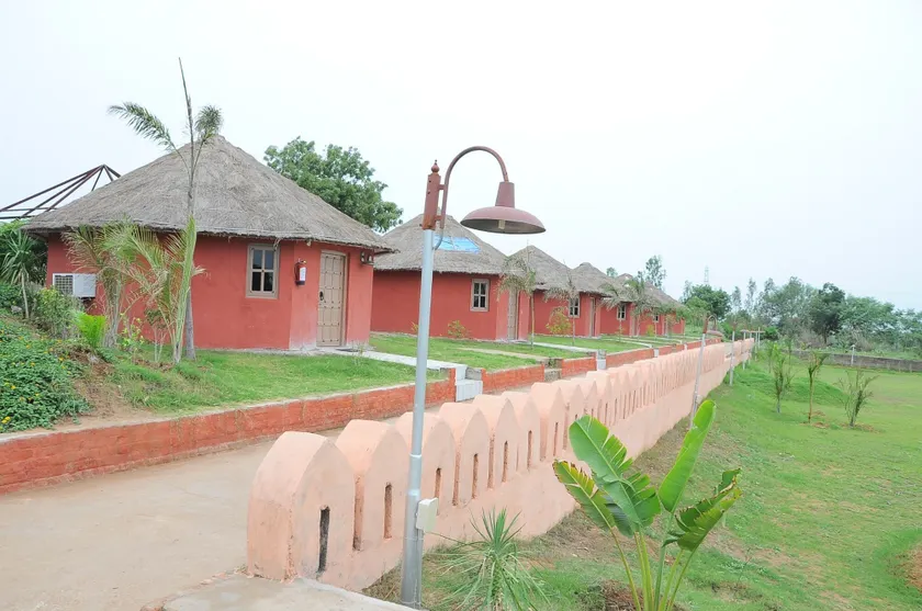 Deshawar Resort - Image 1