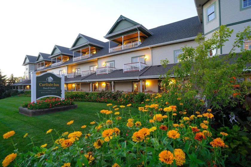 Carlisle Inn Walnut Creek - Image 1