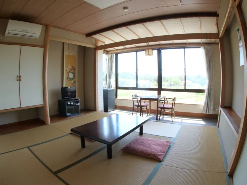 民宿たきた館 guest house TAKITA-KAN - Image 1