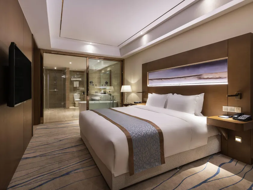 Novotel Qingdao New Hope Hotel - Image 1