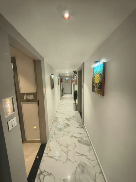 Hotel Mahaveer - Image 1
