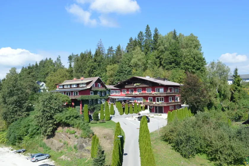Landidyll-Hotel Nudelbacher - Image 1