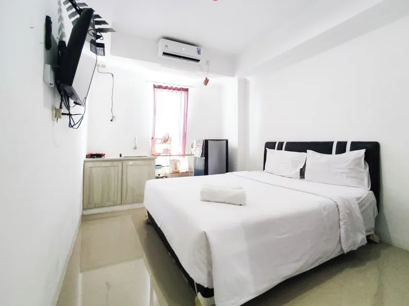Restful And Tidy Studio At Paltrow City Apartment - Image 1